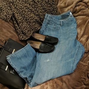 Old Navy Plus Size 30 Trendy Rip Style Jeans